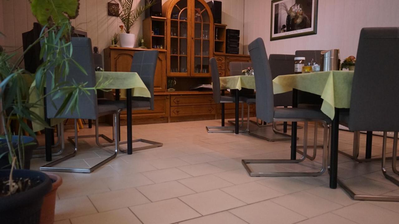 Pension Im Glueck Thale Exteriör bild
